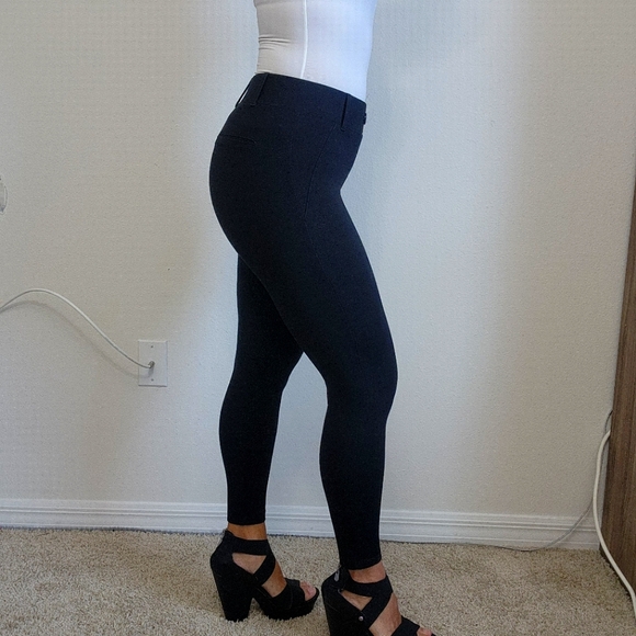 New Classic Dress Pant Yoga Pant | Skinny | Petite, Small - Picture 10 of 15